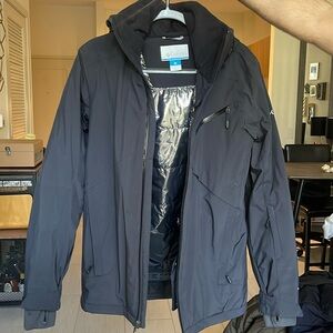 Columbia Men’s black Powder 8s jacket